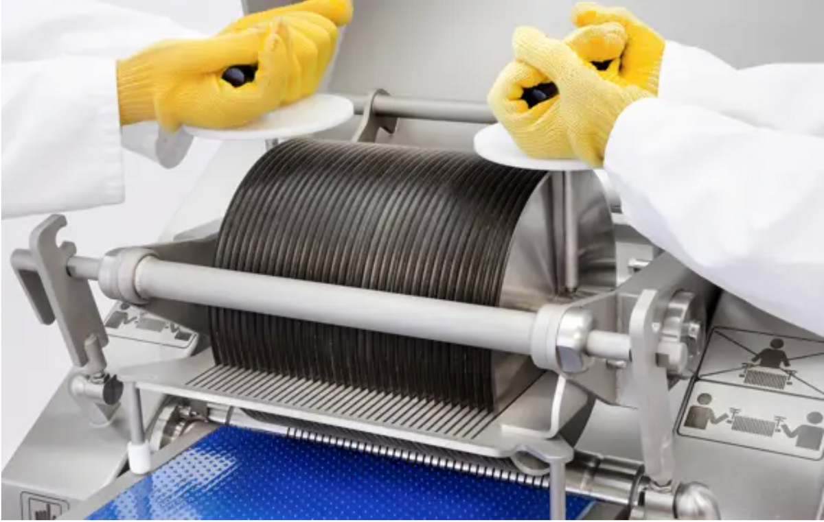 STC 400 Strip Cutter
